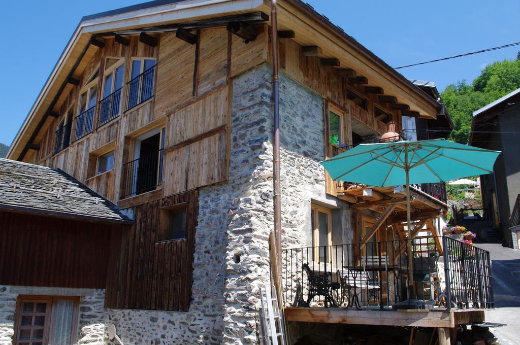 Appartement Dans Chalet De Montagne Bozel Δωμάτιο φωτογραφία